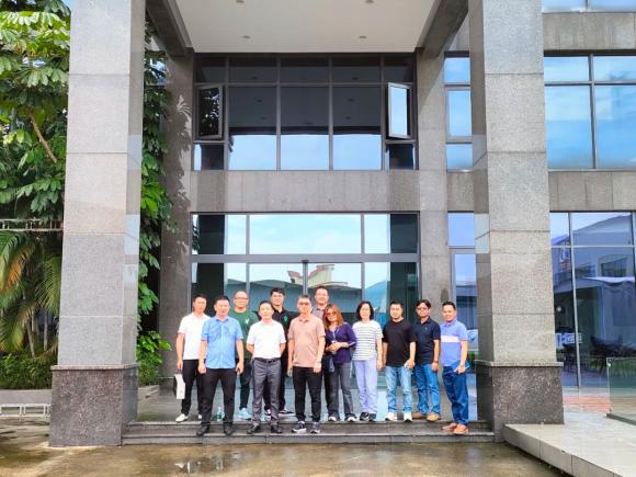 【走出去、贏(yíng)未來(lái)】熱烈歡迎菲律賓客戶(hù)到金凱德門(mén)窗總部參觀(guān)考察